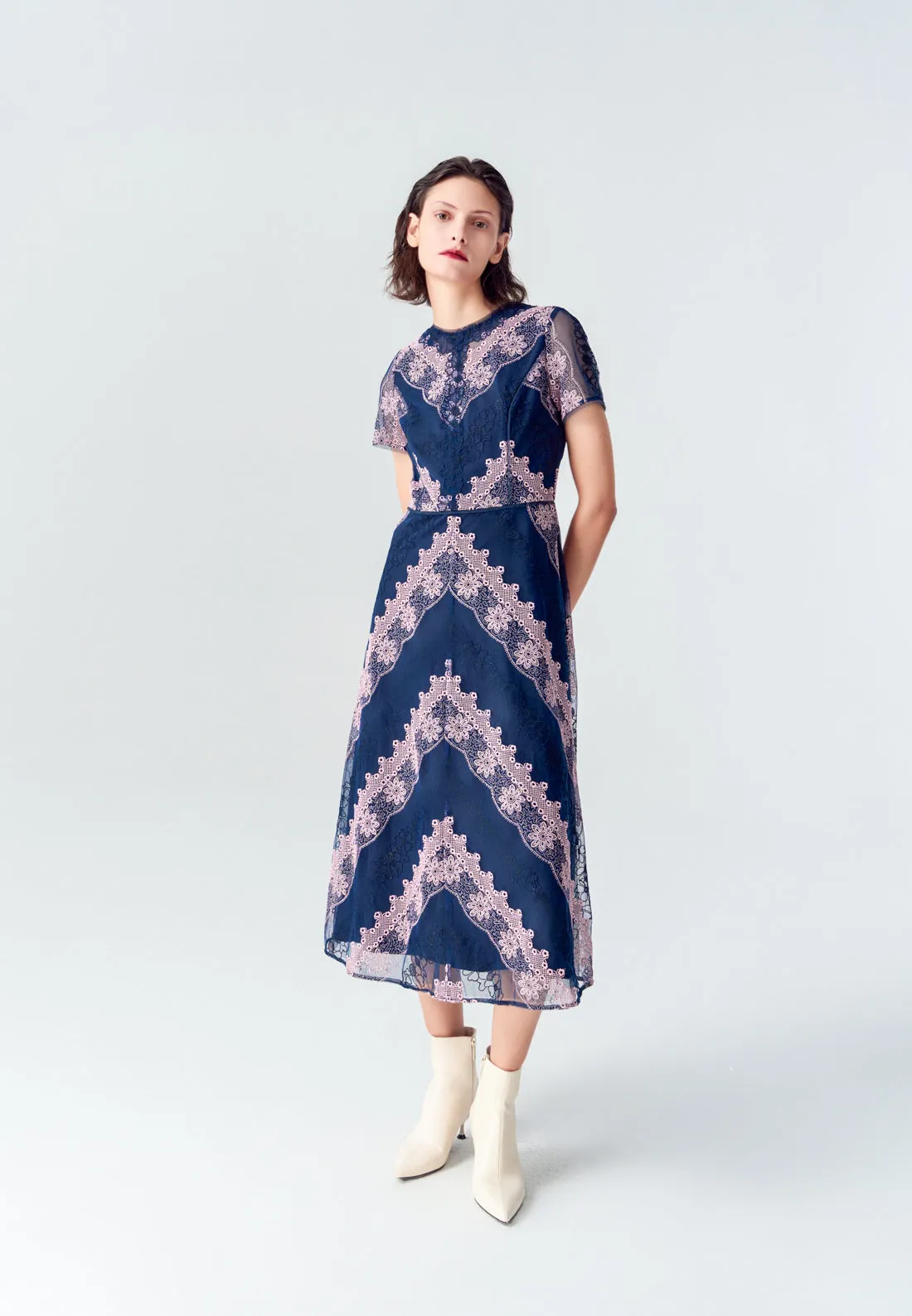 Blue Embroidered Lace Short-sleeved Mesh Dress