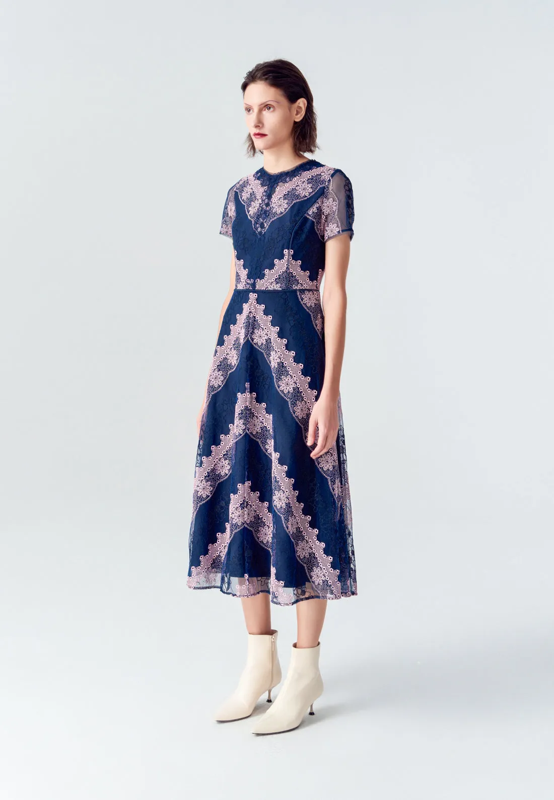 Blue Embroidered Lace Short-sleeved Mesh Dress