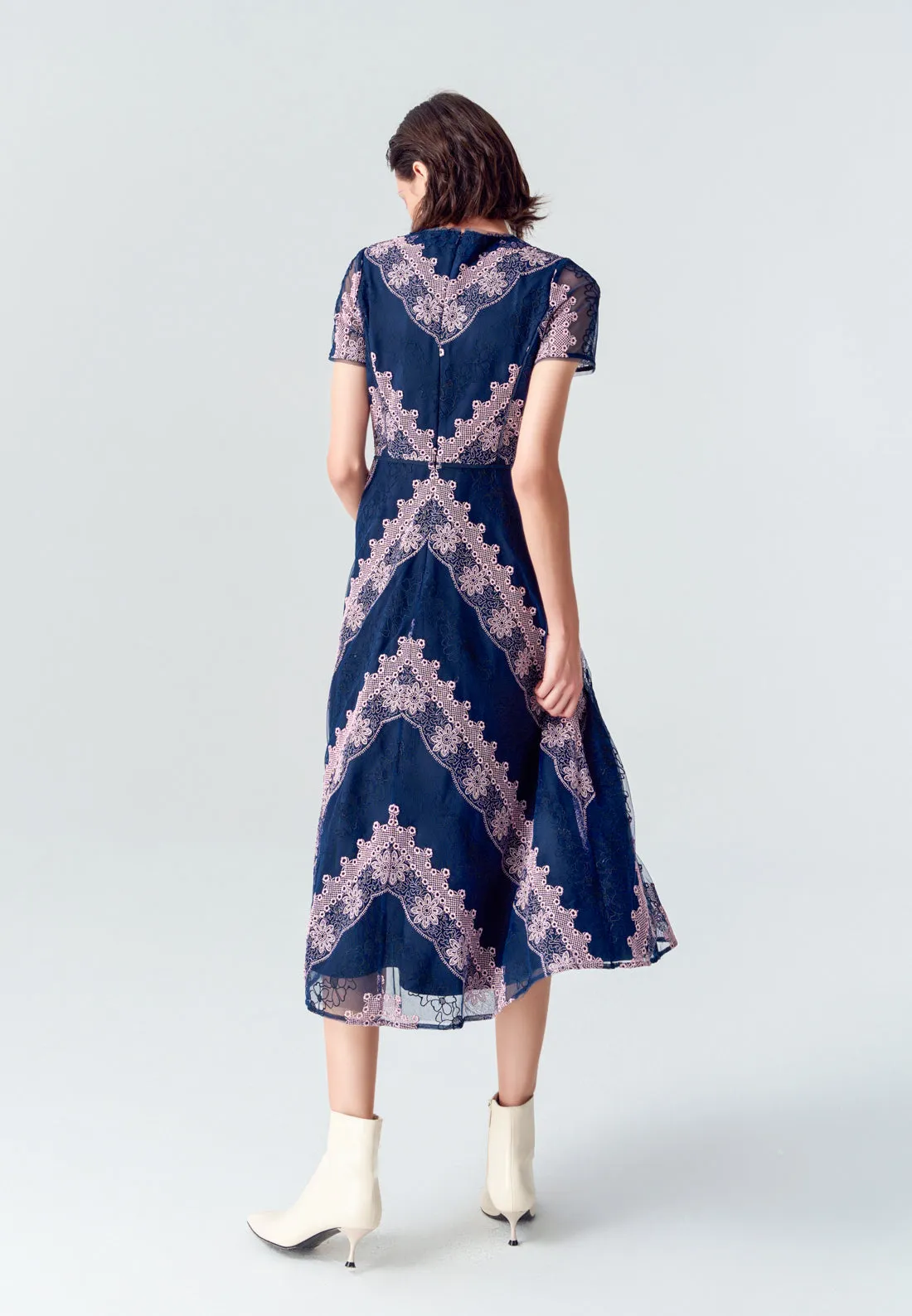 Blue Embroidered Lace Short-sleeved Mesh Dress