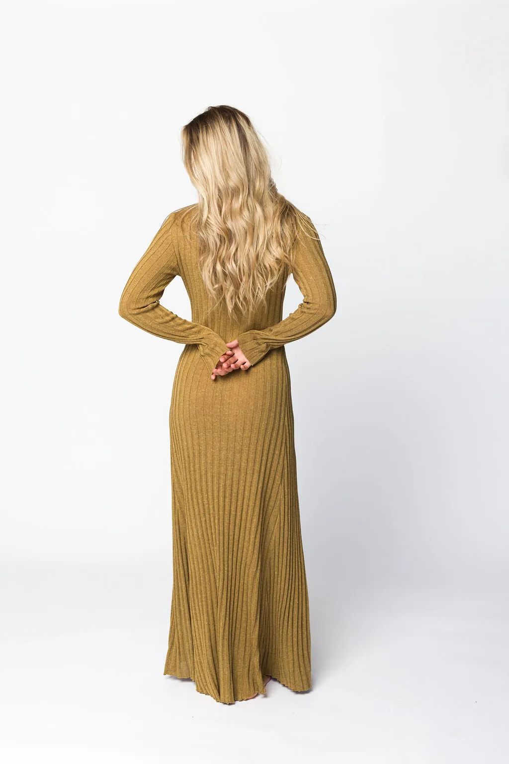 Serena Ribbed Knit Maxi Dress in Brown